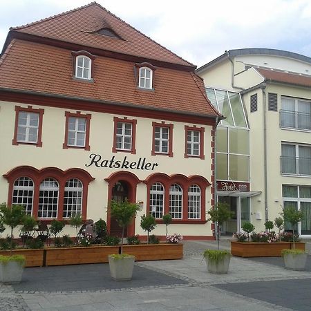 Garni-Hotel Zum Alten Ratskeller Vetschau Exterior photo
