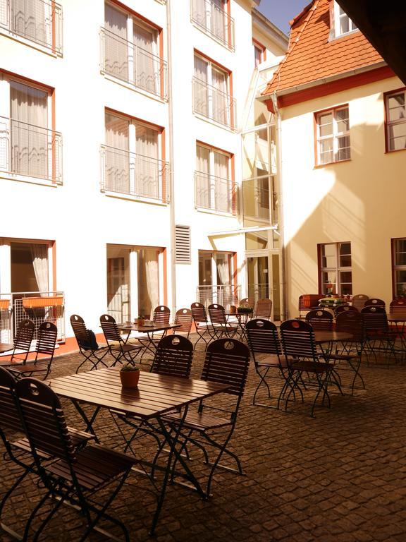 Garni-Hotel Zum Alten Ratskeller Vetschau Exterior photo